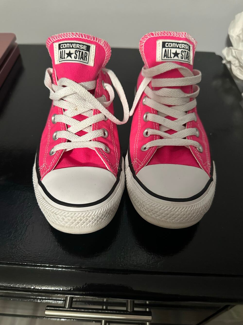 Converse All Star wmn 10/men 8 EXCELLENT preowned -Neon Pink